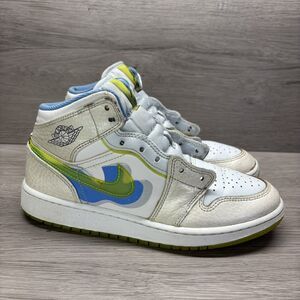 Jordan 1 Mid Se GS Platinum Volt DV1314-017 Kids Shoes Size 5.5Y Sneaker school